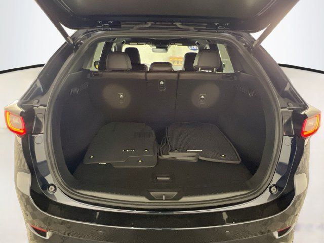 Used 2023 MAZDA CX-5 Signature AWD/4WD image 29