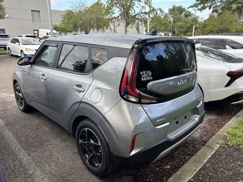 Used 2025 Kia Soul EX FWD image 4