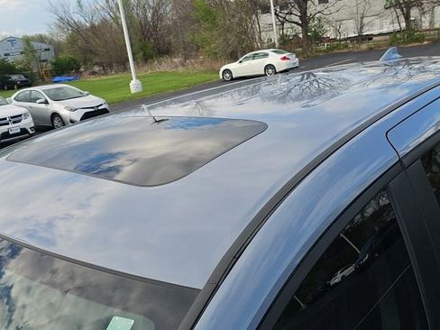 Used 2023 Honda Odyssey Touring image 5