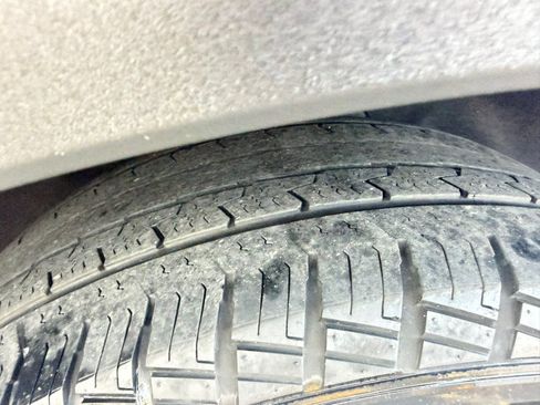 Used 2020 Ford Explorer Limited RWD image 6
