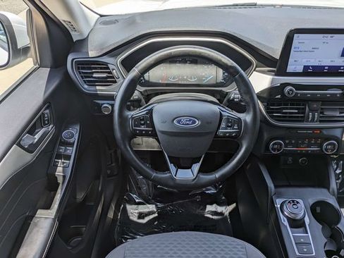 Used 2021 Ford Escape SE w/ Convenience Package FWD image 17