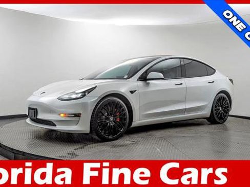Used 2021 Tesla Model 3 Performance image 1