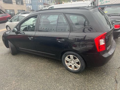 Used 2007 Kia Rondo LX image 4