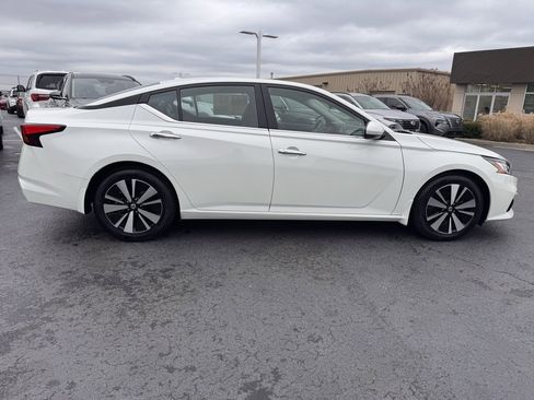 Used 2022 Nissan Altima 2.5 SL image 6