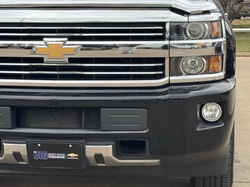 Used 2016 Chevrolet Silverado 2500 High Country w/ Duramax Plus Package image 10