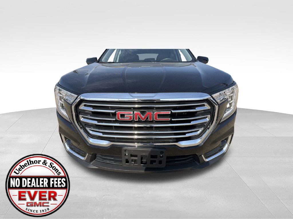 Used 2024 GMC Terrain SLT AWD/4WD image 12