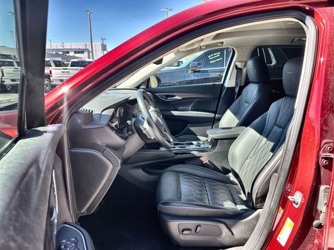 Used 2023 Buick Envision Avenir image 2