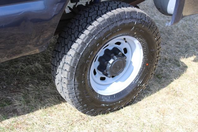 Used 2001 Ford F350 XL AWD/4WD image 18