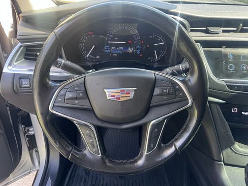 Used 2019 Cadillac XT5 Premium Luxury FWD image 9