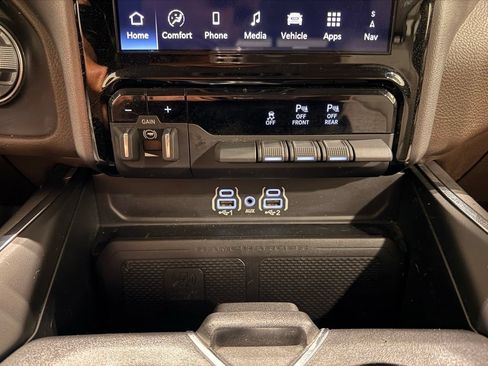 Used 2025 RAM 1500 Laramie w/ Laramie Southwest Edition AWD/4WD image 30
