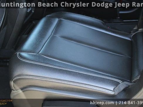 Used 2024 Jeep Grand Cherokee L Limited w/ Luxury Tech Group II image 40