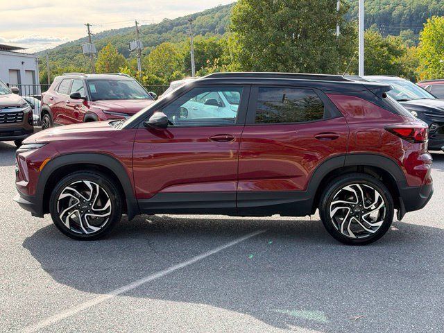 Used 2024 Chevrolet TrailBlazer RS w/ Convenience Package AWD/4WD image 10