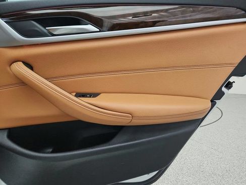 Used 2018 BMW 530i xDrive AWD/4WD image 33