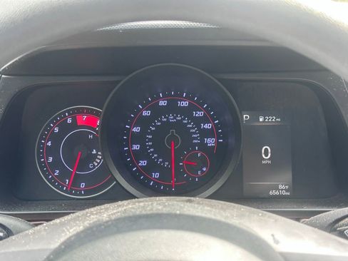 Used 2022 Hyundai Elantra SEL FWD image 26