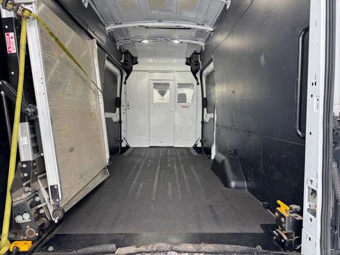 Used 2019 Ford Transit 350 148 High Roof Extended image 17