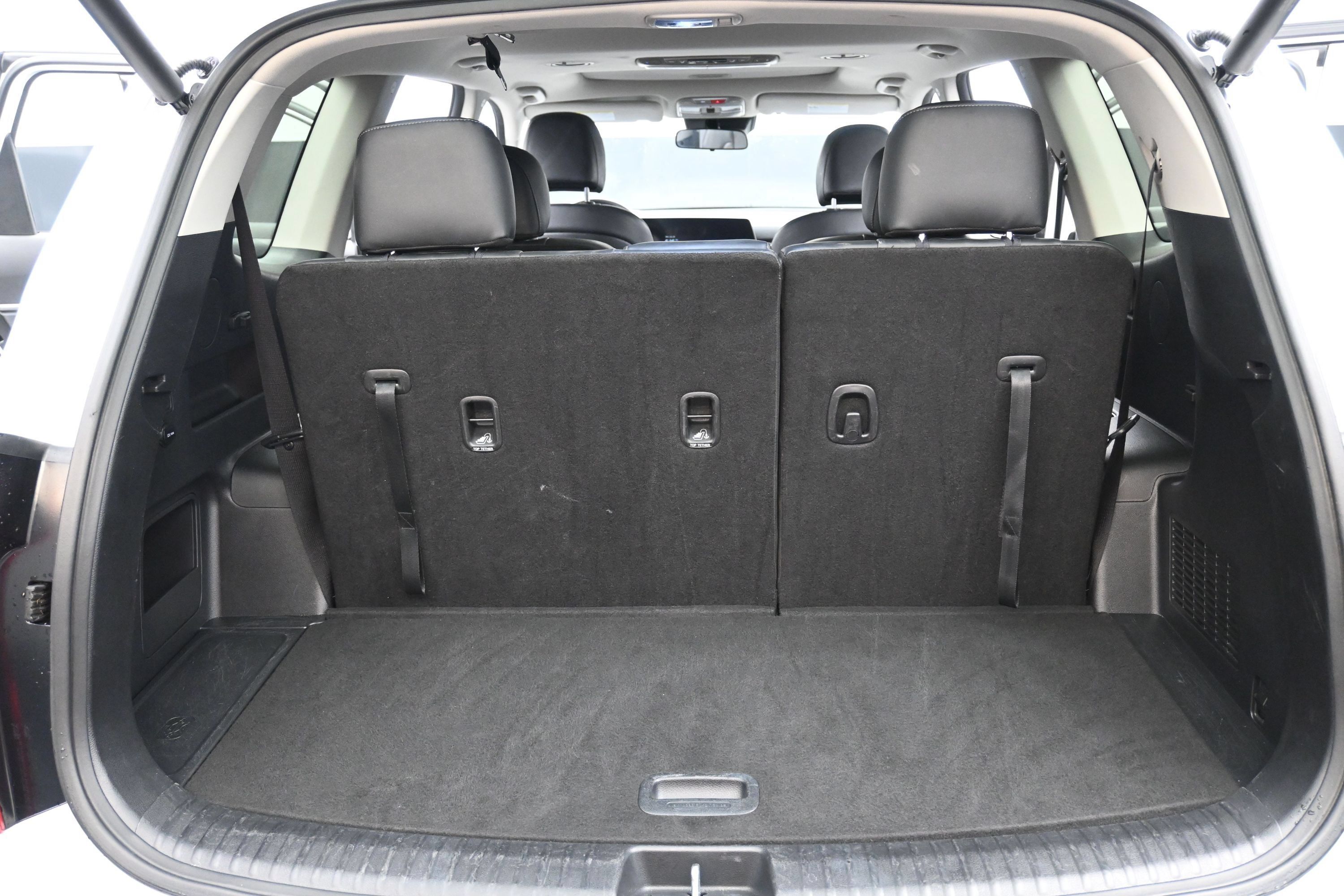 Used 2025 Kia Telluride S FWD image 21