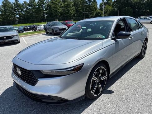 Used 2026 Honda Accord SE image 3