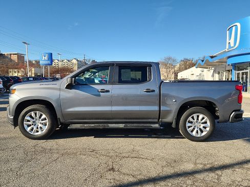 Used 2020 Chevrolet Silverado 1500 Custom w/ Custom Value Package image 7