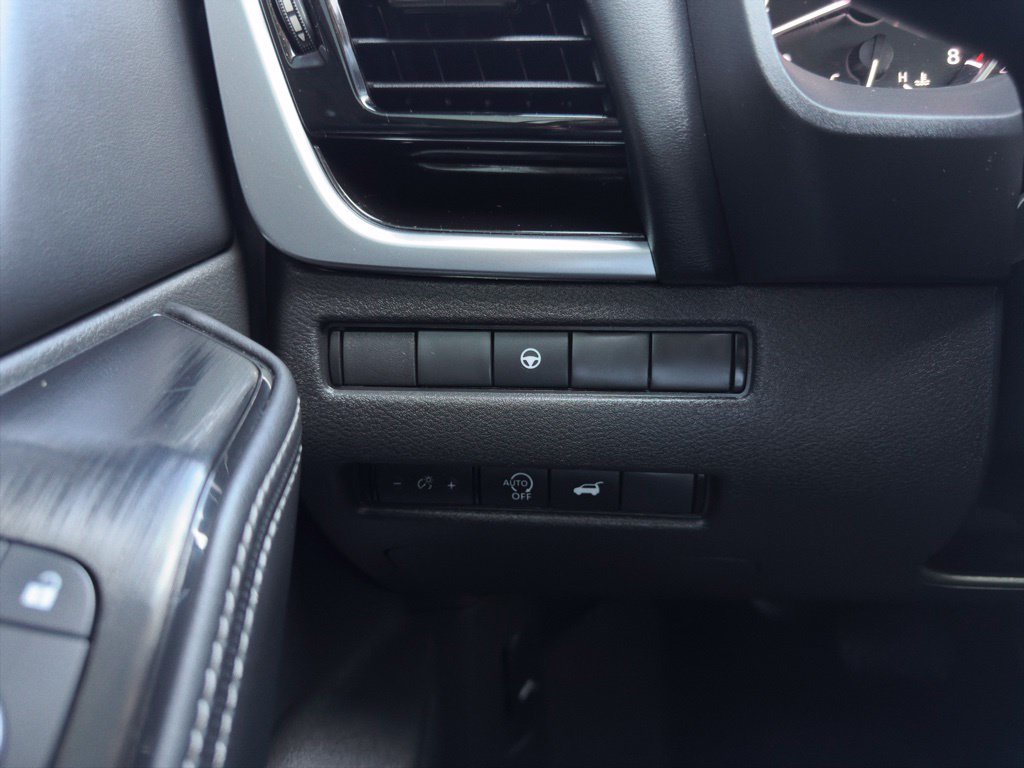 Used 2023 Nissan Rogue SL FWD image 10
