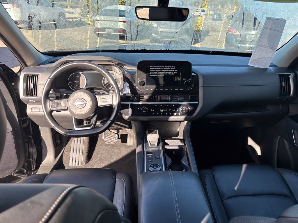 Used 2024 Nissan Pathfinder SL AWD/4WD image 21
