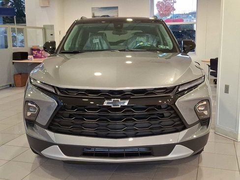 New 2025 Chevrolet Blazer LT w/ Midnight/Sport Edition image 2