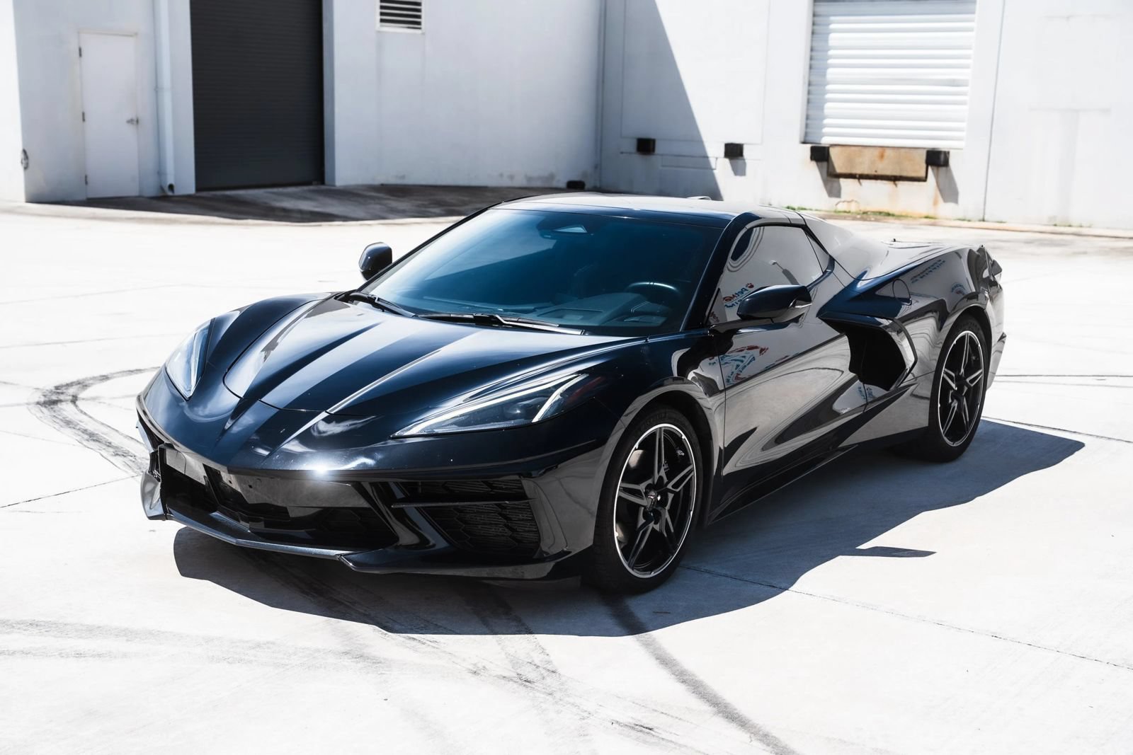 Used 2024 Chevrolet Corvette Stingray Convertible w/ 1LT RWD image 2