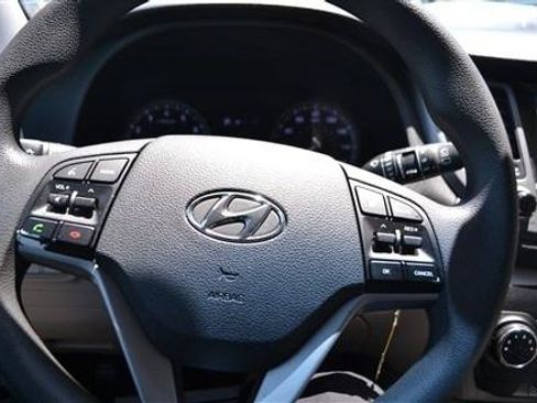 Used 2018 Hyundai Tucson SEL FWD image 12