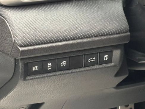 Used 2025 Toyota Camry SE FWD image 14
