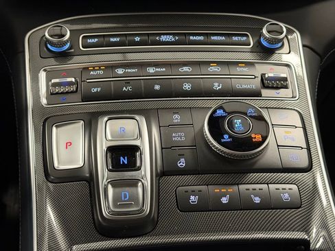 Certified 2023 Hyundai Santa Fe Limited image 20