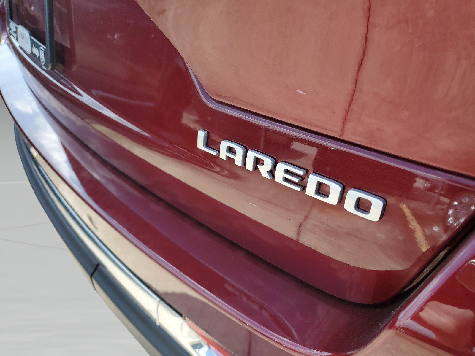 Used 2025 Jeep Grand Cherokee Laredo w/ Luxury Tech Group I AWD/4WD image 28