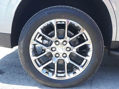 New 2026 Chevrolet Tahoe Premier w/ Sun And Tow Package AWD/4WD image 12