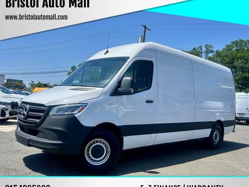 Used 2019 Mercedes-Benz Sprinter 170 Cargo image 1