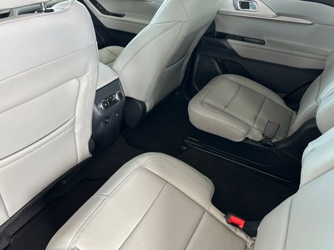 New 2026 Ford Explorer Active w/ Active Comfort Package image 11