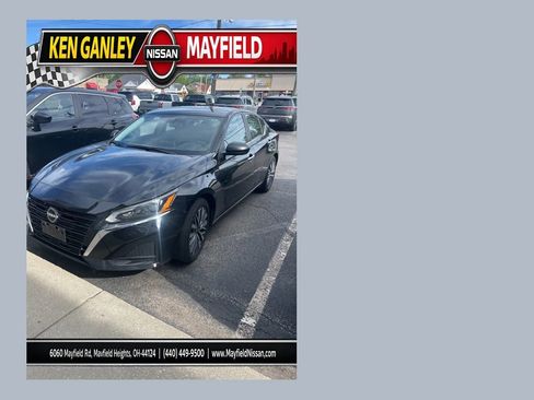 Certified 2025 Nissan Altima 2.5 SV FWD image 1