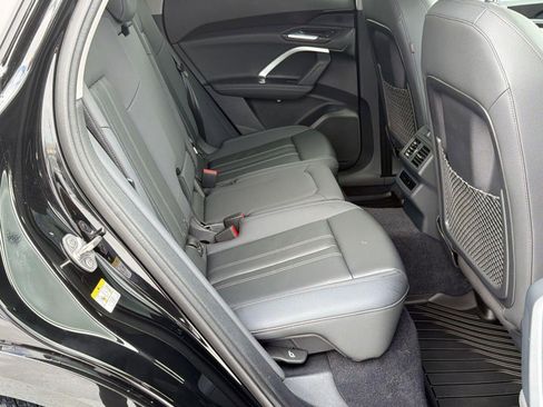 Used 2025 Audi Q5 Premium w/ Convenience Package AWD/4WD image 27