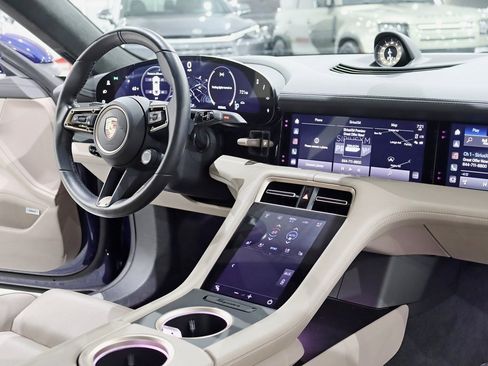 Used 2020 Porsche Taycan Turbo image 37