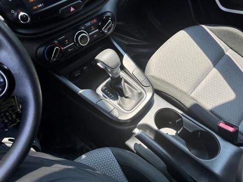 Used 2023 Kia Soul LX w/ LX Technology Package image 26