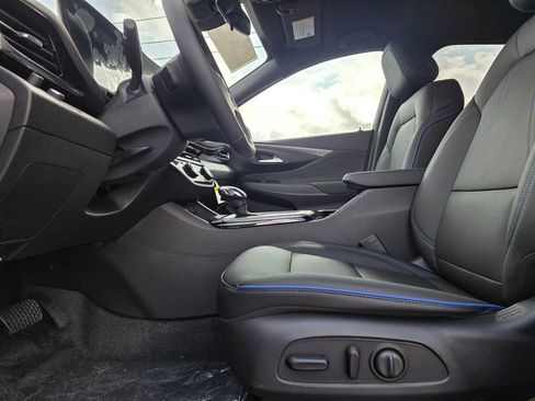New 2026 Buick Envista Sport Touring image 10