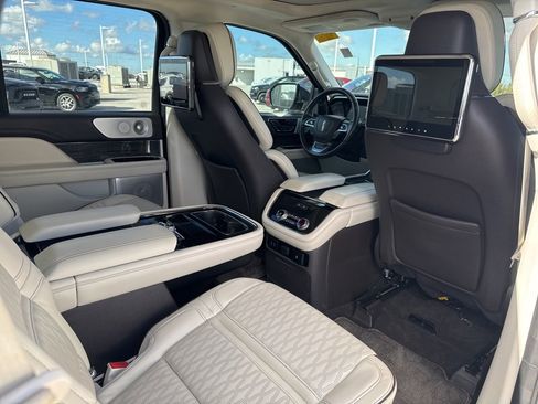 Used 2018 Lincoln Navigator Black Label w/ Cargo Package image 14