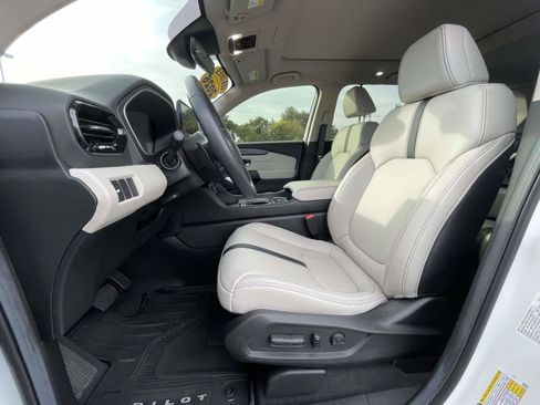 Used 2026 Honda Pilot Touring image 17