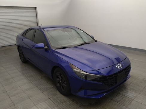 Used 2021 Hyundai Elantra SEL w/ Convenience Package FWD image 13