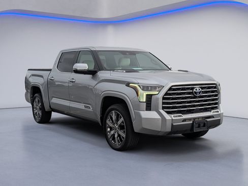 Used 2023 Toyota Tundra Capstone AWD/4WD image 5