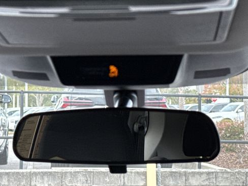 Used 2021 Nissan Rogue SV image 26