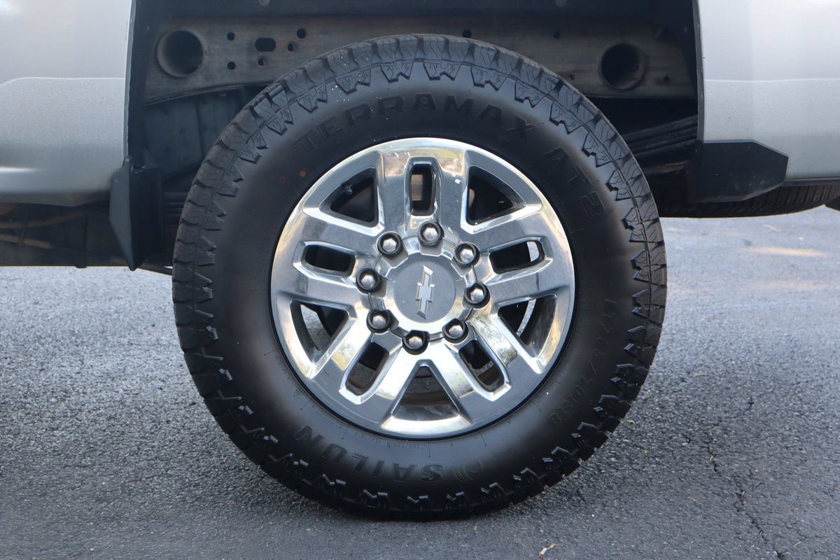 Used 2016 Chevrolet Silverado 2500 LT w/ LT Plus Package AWD/4WD image 41