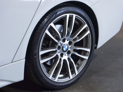 Used 2017 BMW 340i Sedan image 31