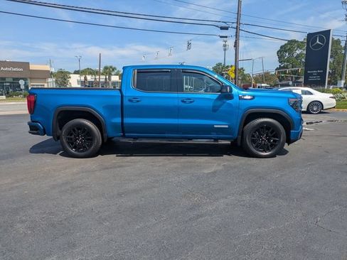 Used 2022 GMC Sierra 1500 Elevation w/ Elevation Premium Package AWD/4WD image 4