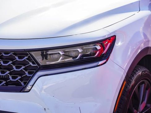 Certified 2022 Kia Sorento SX Prestige image 5