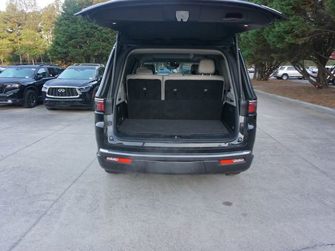 Used 2022 Jeep Wagoneer Series III w/ Premium Group I AWD/4WD image 19