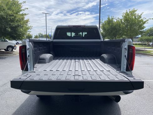 Used 2026 GMC Sierra 2500 Denali Ultimate AWD/4WD image 12