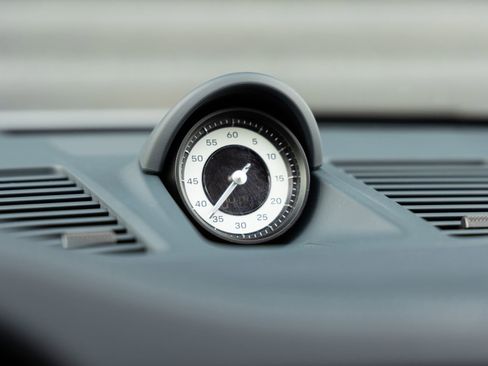 Certified 2024 Porsche 911 Carrera image 17